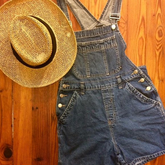 no boundaries overall shorts